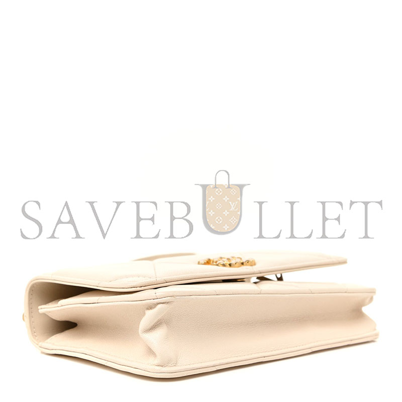 Ch**el goatskin quilted 19 wallet on chain woc light beige (19*12*4cm)